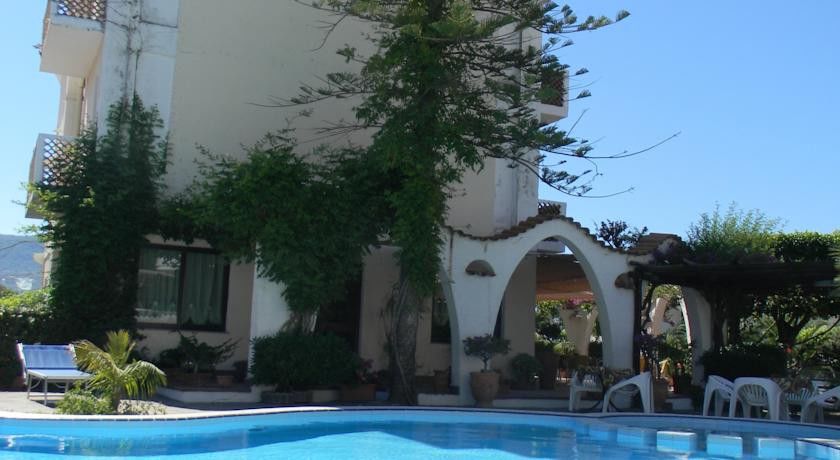 Hotel Punta Faro Capo Vaticano Eksteriør billede