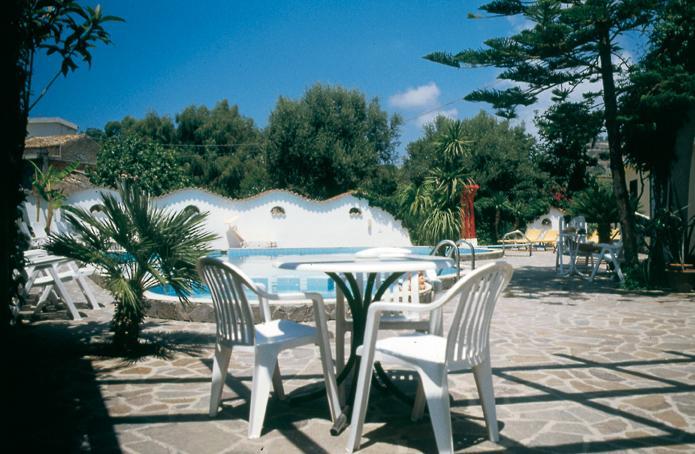 Hotel Punta Faro Capo Vaticano Eksteriør billede